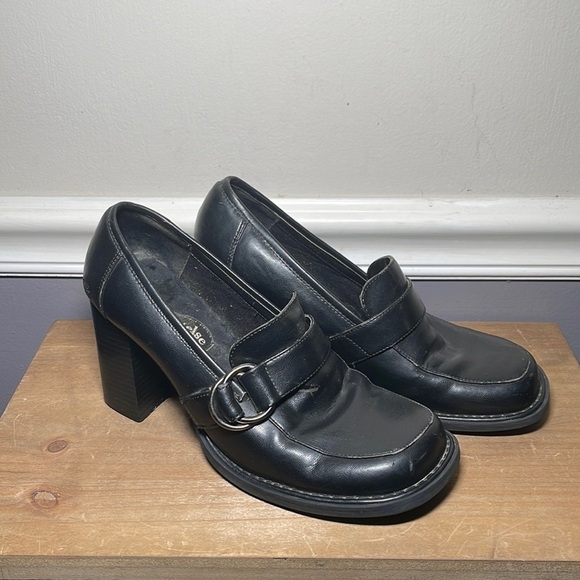 Skechers 90s Y2K Platform Chunky Heel Loafer - Picture 1 of 12